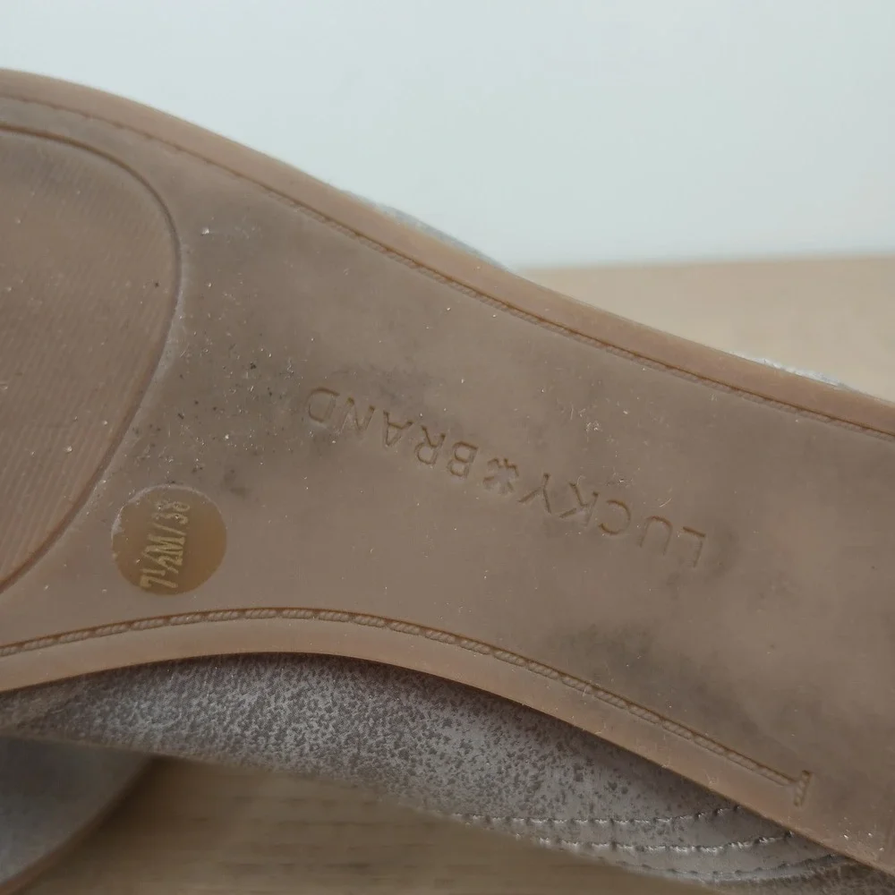 Lucky Brand pre owned